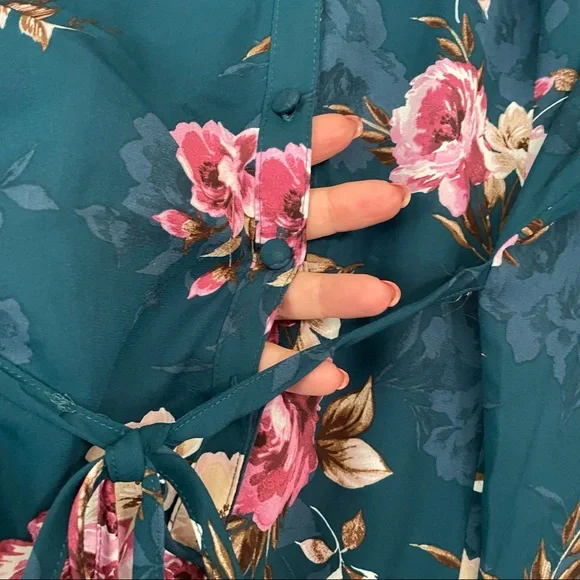 NWT! Torrid teal floral Georgette fit & flare blouse - Picture 12 of 14